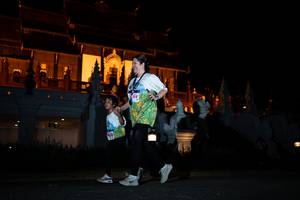 BIB: 815
                            <button type="button" onclick="openModal(22280230)" class="btn btn-primary btn-sm float-right btn-popup" data-toggle="modal" data-target=".modal-high-quality">
                        <i class="fas fa-shopping-cart"></i> Add to Cart
                    </button>
                                            <button type="button" onclick="isThisMe(22280230, true)" class="btn btn-success btn-sm float-right btn-popup btn-isme hidden" data-toggle="tooltip" data-placement="bottom" title="นี่คือรูปของคุณใช่ไหม คลิกที่นี่เพื่อเอาเข้าอัลบั้ม">
                        <i class="fas fa-plus"></i> Add to album
                    </button>
                    <button type="button" onclick="isThisMe(22280230, false)" class="btn btn-warning btn-sm float-right btn-popup btn-isnotme hidden">
                        <i class="fas fa-ban"></i> Remove from album
                    </button>